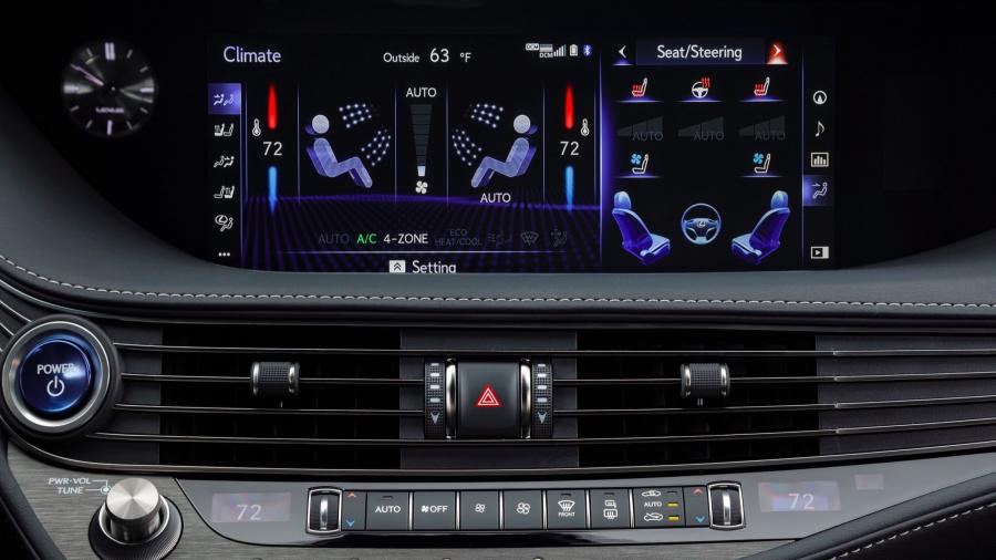 Панель приборов Lexus LS500 AWD F-Sport 2017 года  (NA) (фото 3 из 30)